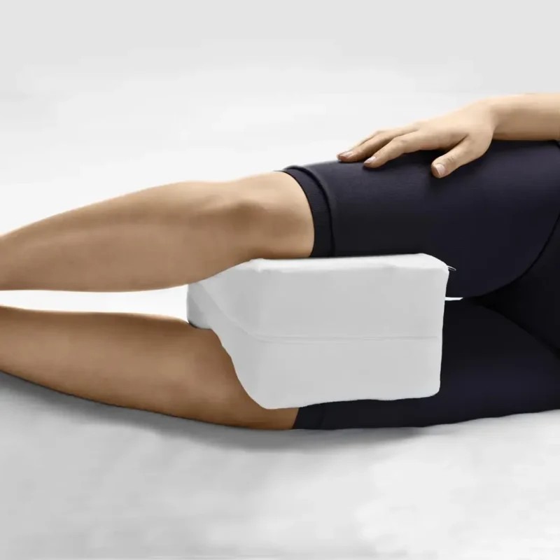 Подушка Dormisette Knie-Kissen под колено, в использовании
